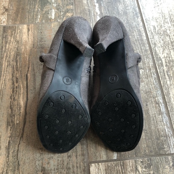 MOSSIMO faux suede scrunched shootie bootie peep toe heels size 6 - Picture 6 of 9